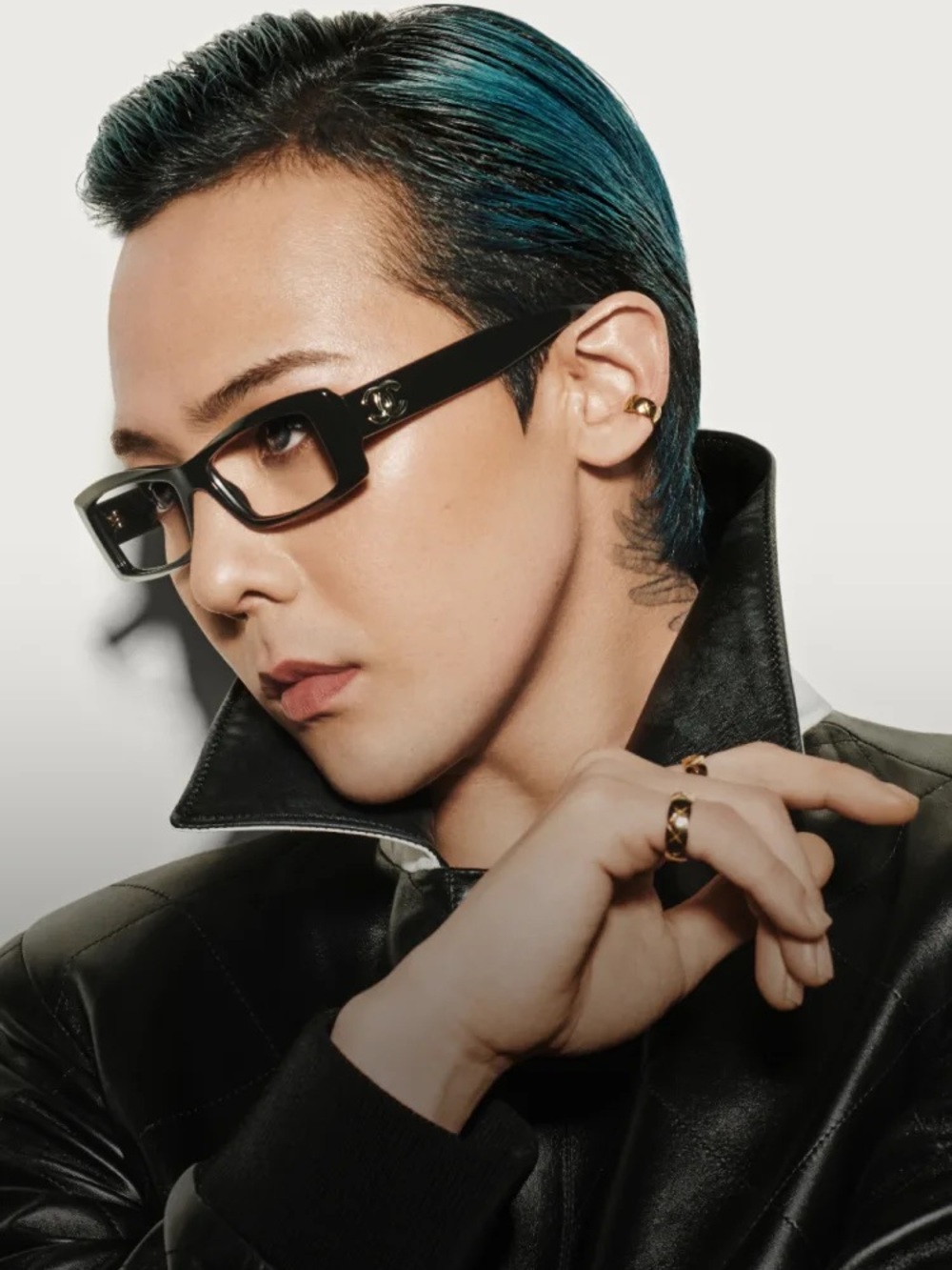 Like new CHANEL Rectangle eyeglasses - Picture 5 of 8